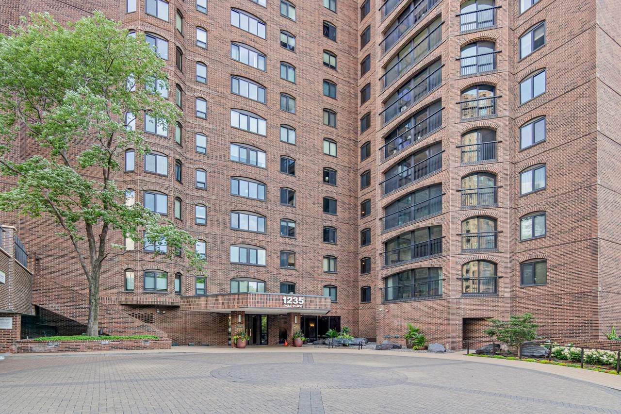 1235 Yale Place - Photo 1