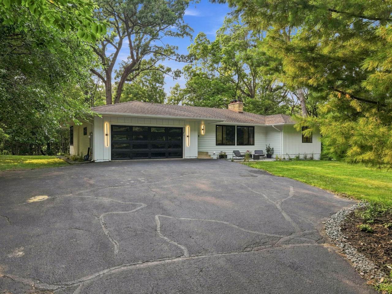 5708 Glen Avenue - Photo 1