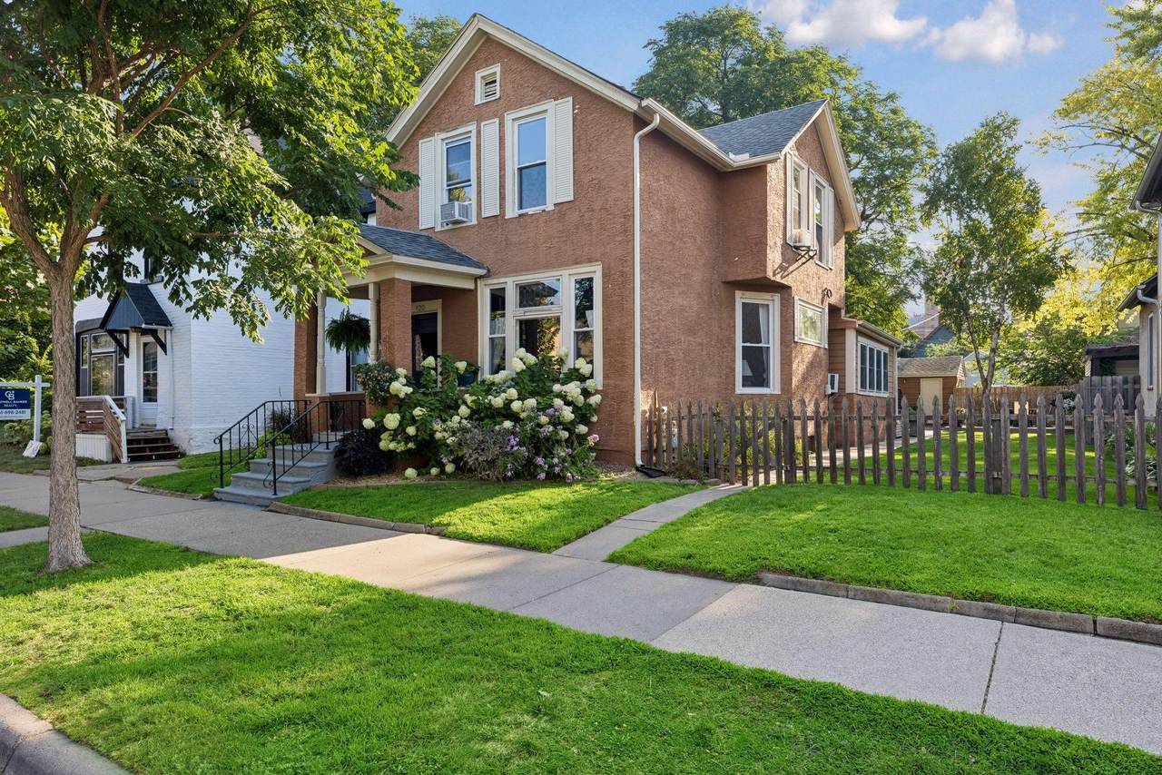 420 Daly Street - Photo 1