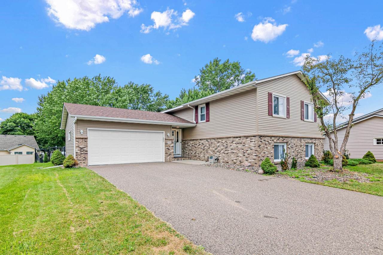 3749 Goodwin Court - Photo 1
