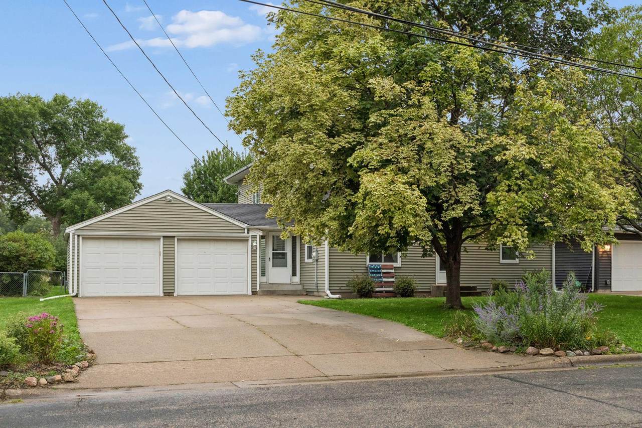 20635 Hughes Avenue - Photo 1