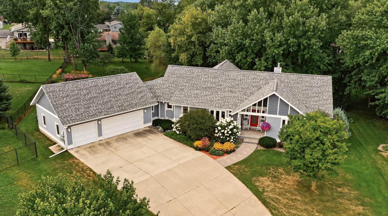 425 Lally Court - Photo 1