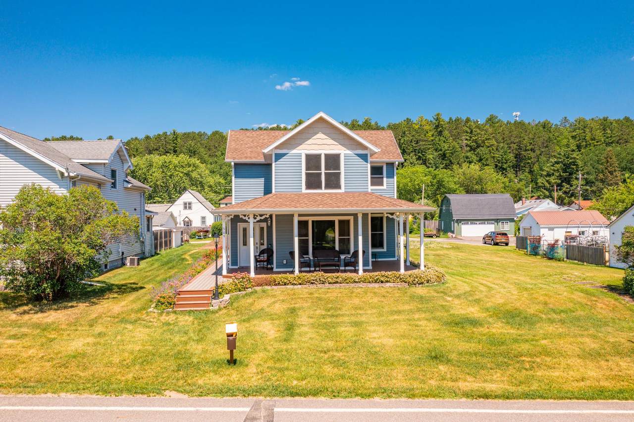 309 2nd Street - Photo 1