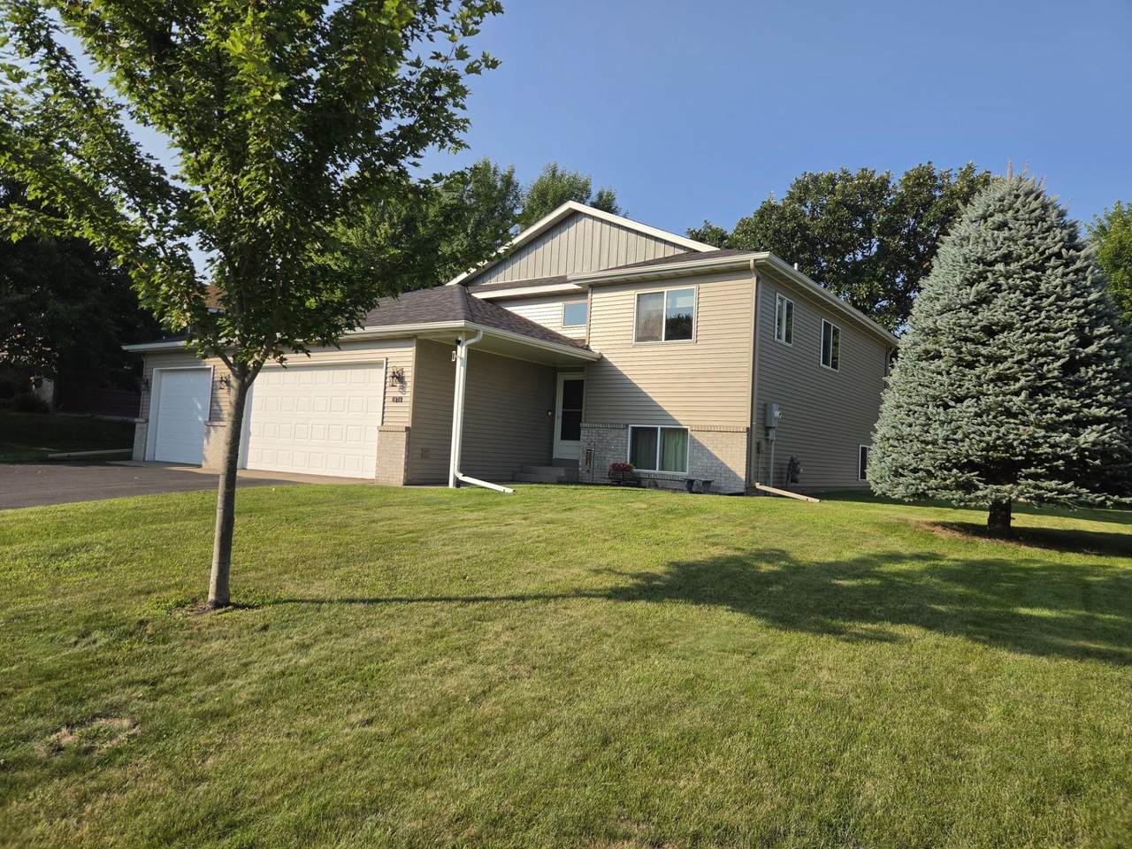 1819 Eastern Star Loop - Photo 1