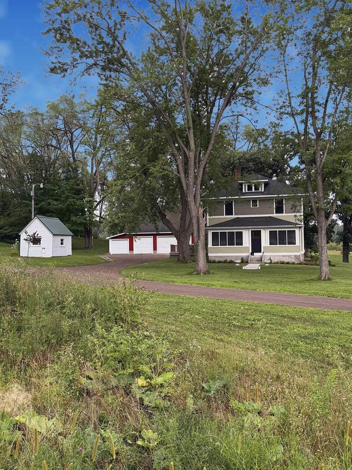 360 144th Avenue - Photo 1