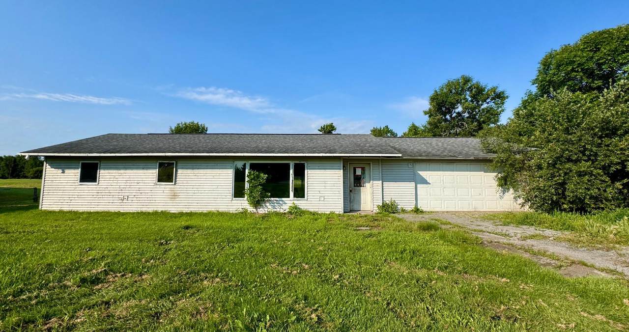 233 Oak Road - Photo 1