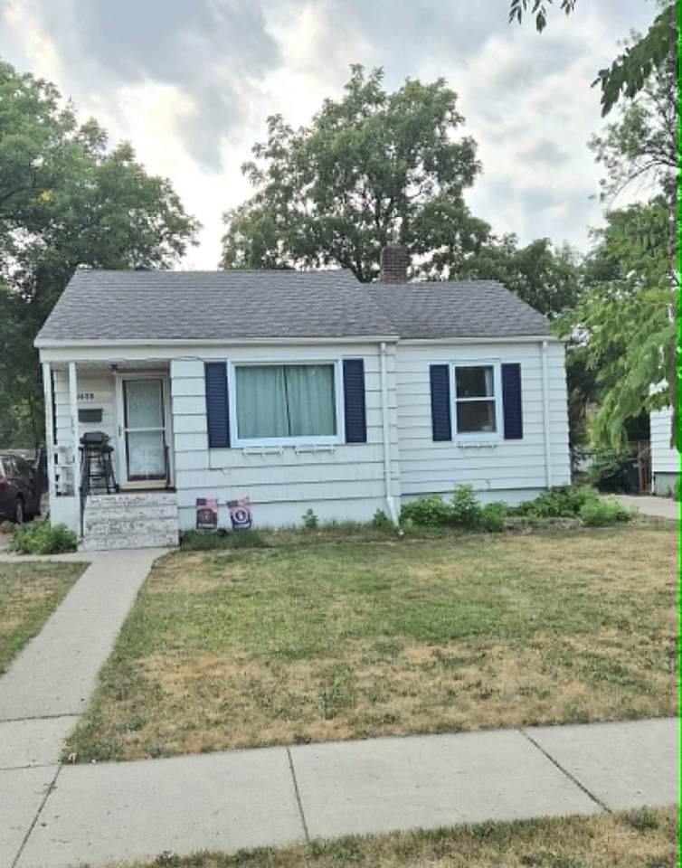 1430 11th Street - Photo 1