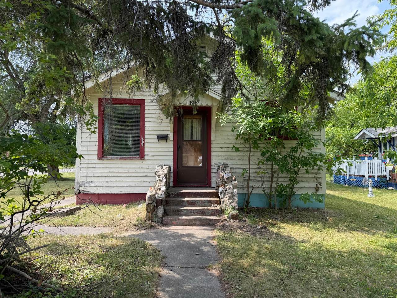 1222 Main Avenue - Photo 1