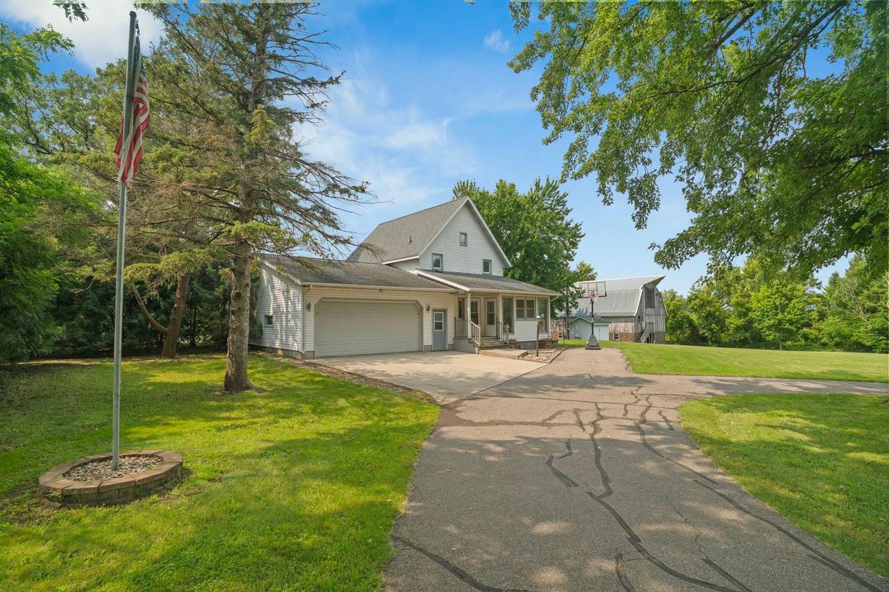25990 Gates Avenue - Photo 1