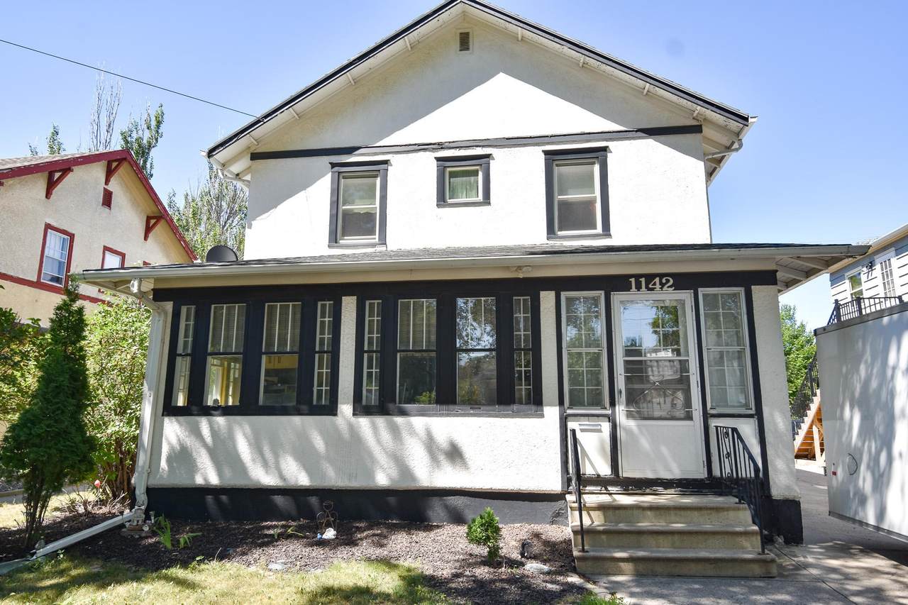 1142 11th Street - Photo 1