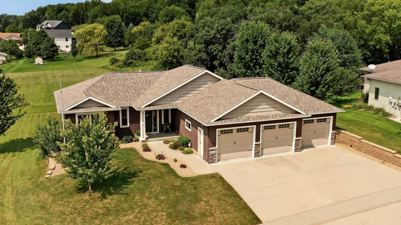 513 Hillside Drive - Photo 1