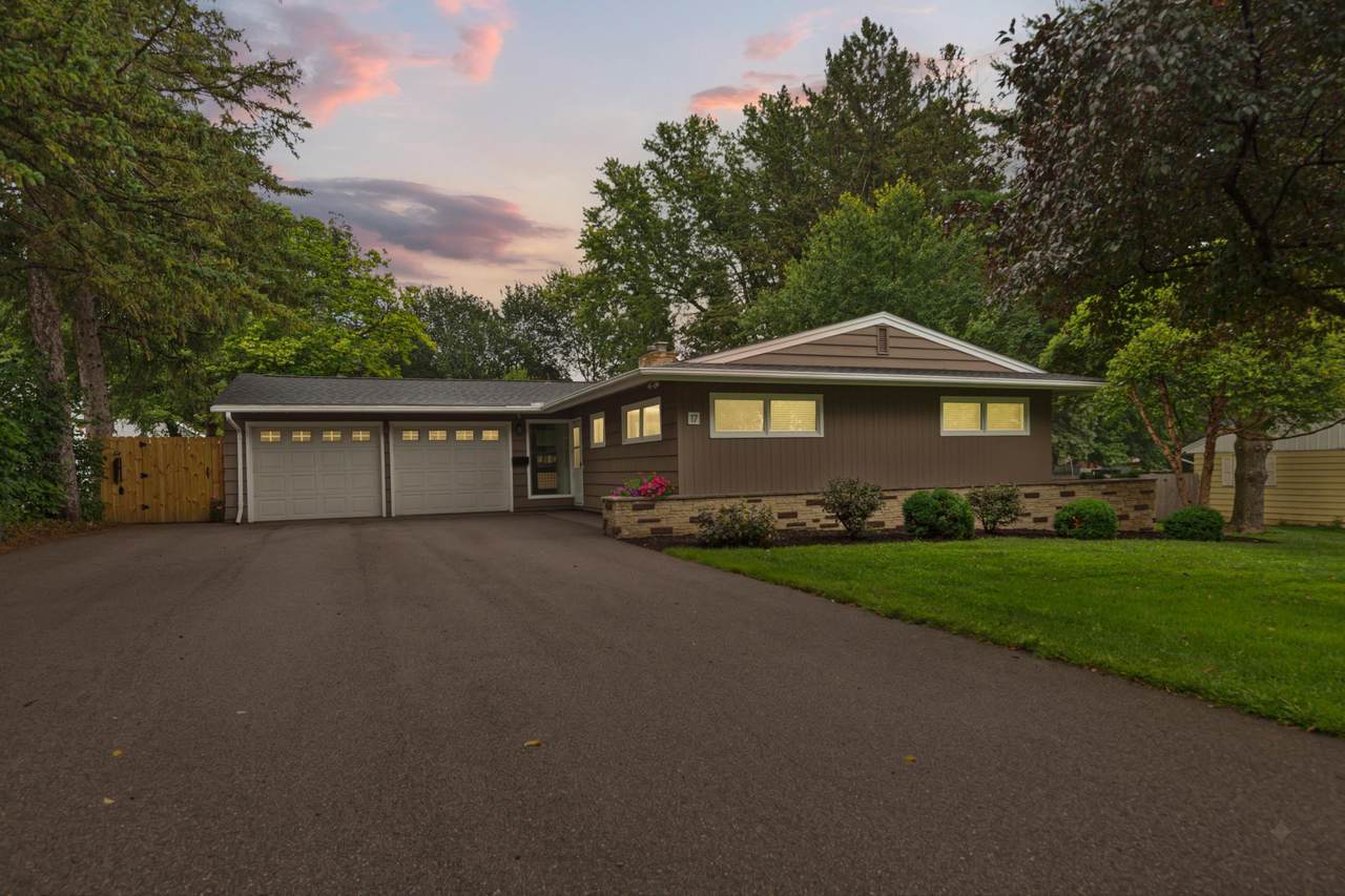 17 9th Avenue - Photo 1