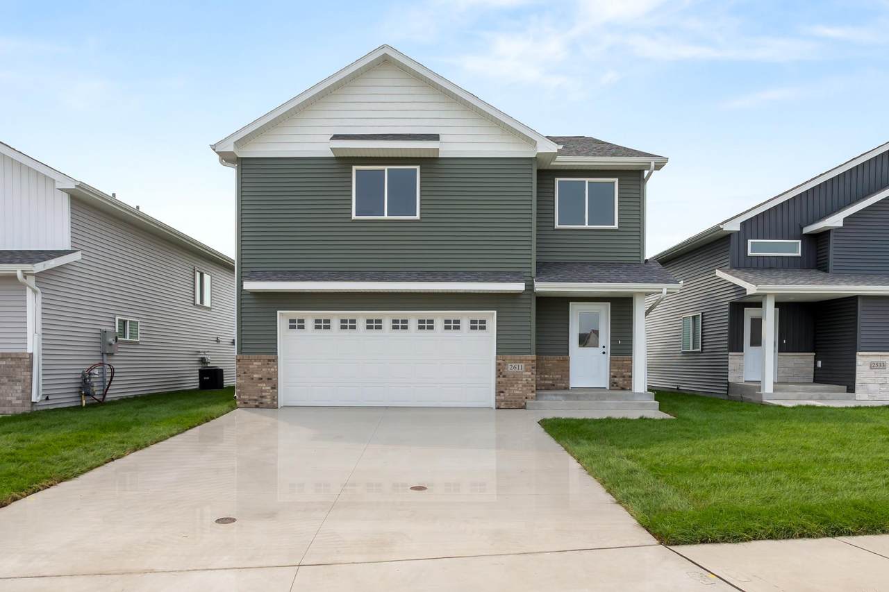2611 38 Avenue - Photo 1