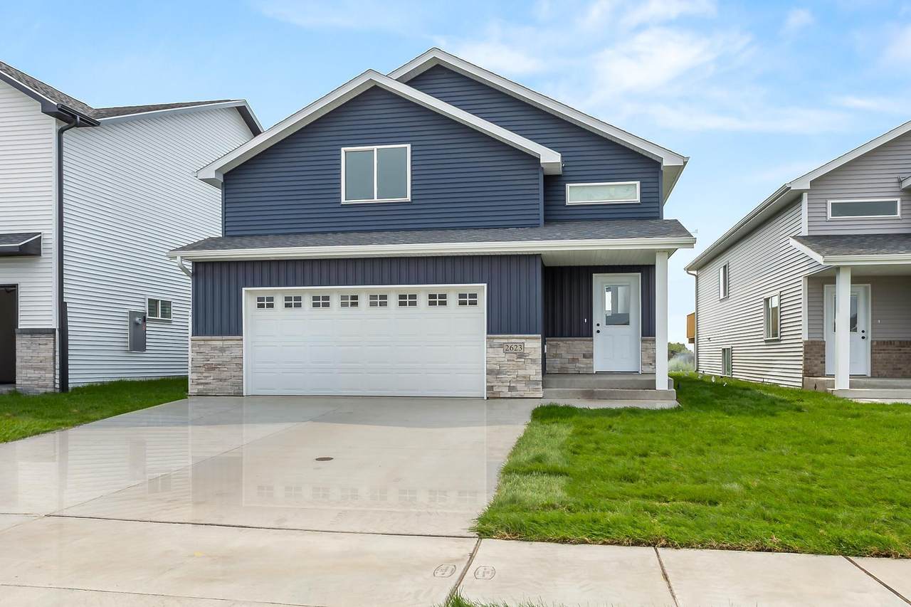 2623 38 Avenue - Photo 1