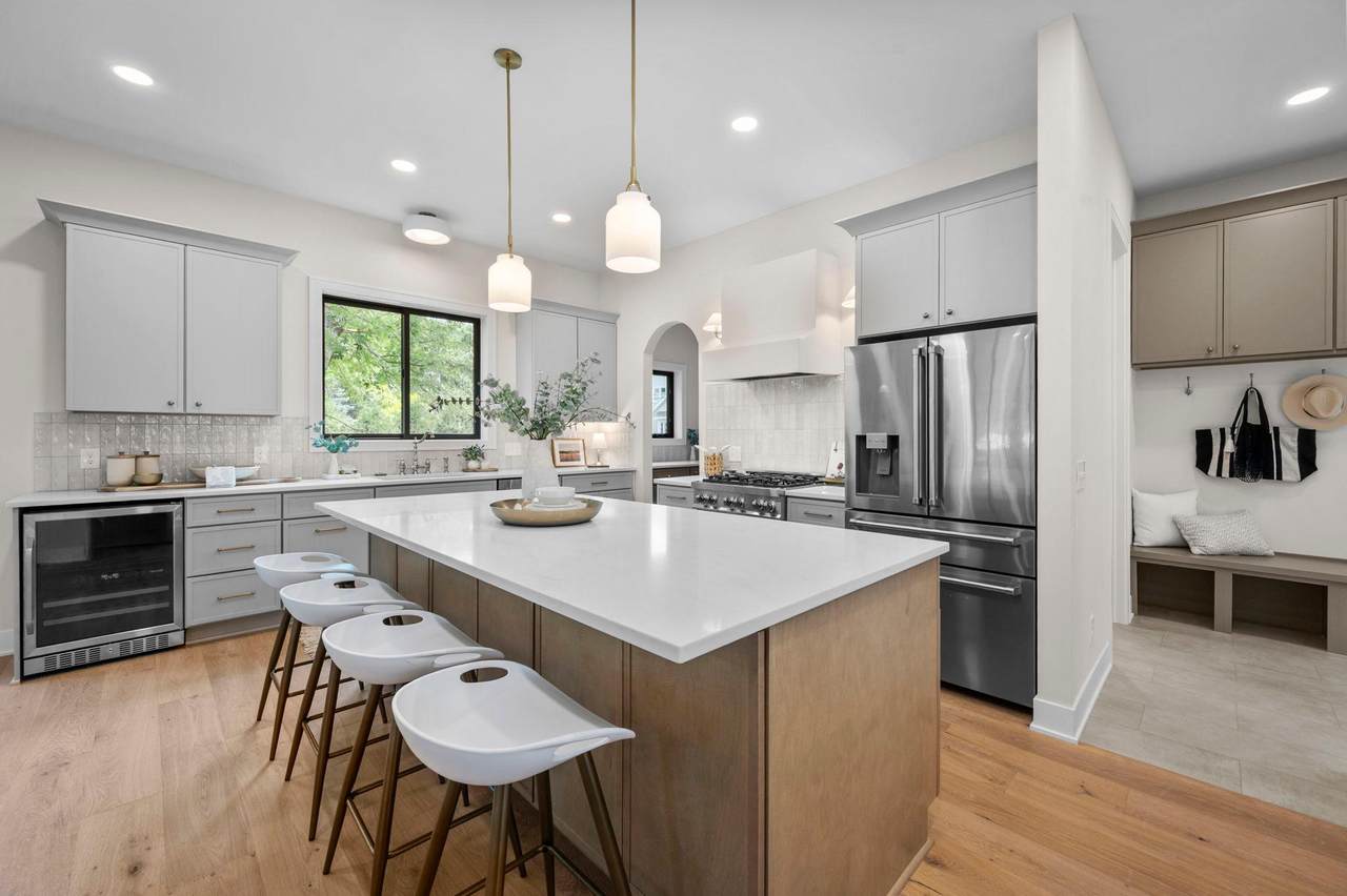 5801 Fairfax Avenue - Photo 1