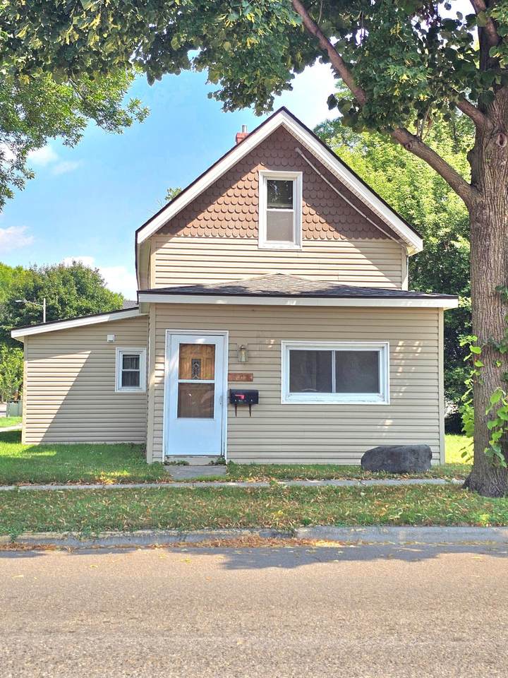 801 5th Street - Photo 1