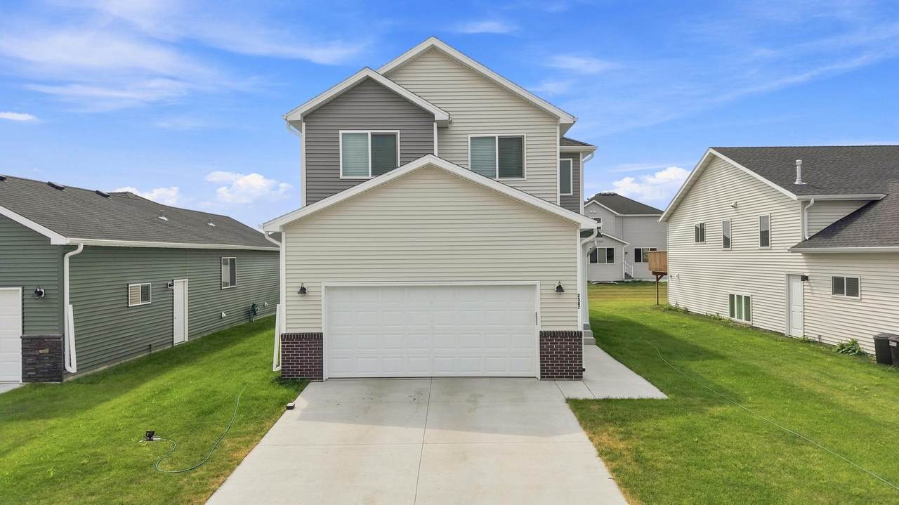 2587 Fulton Loop - Photo 1