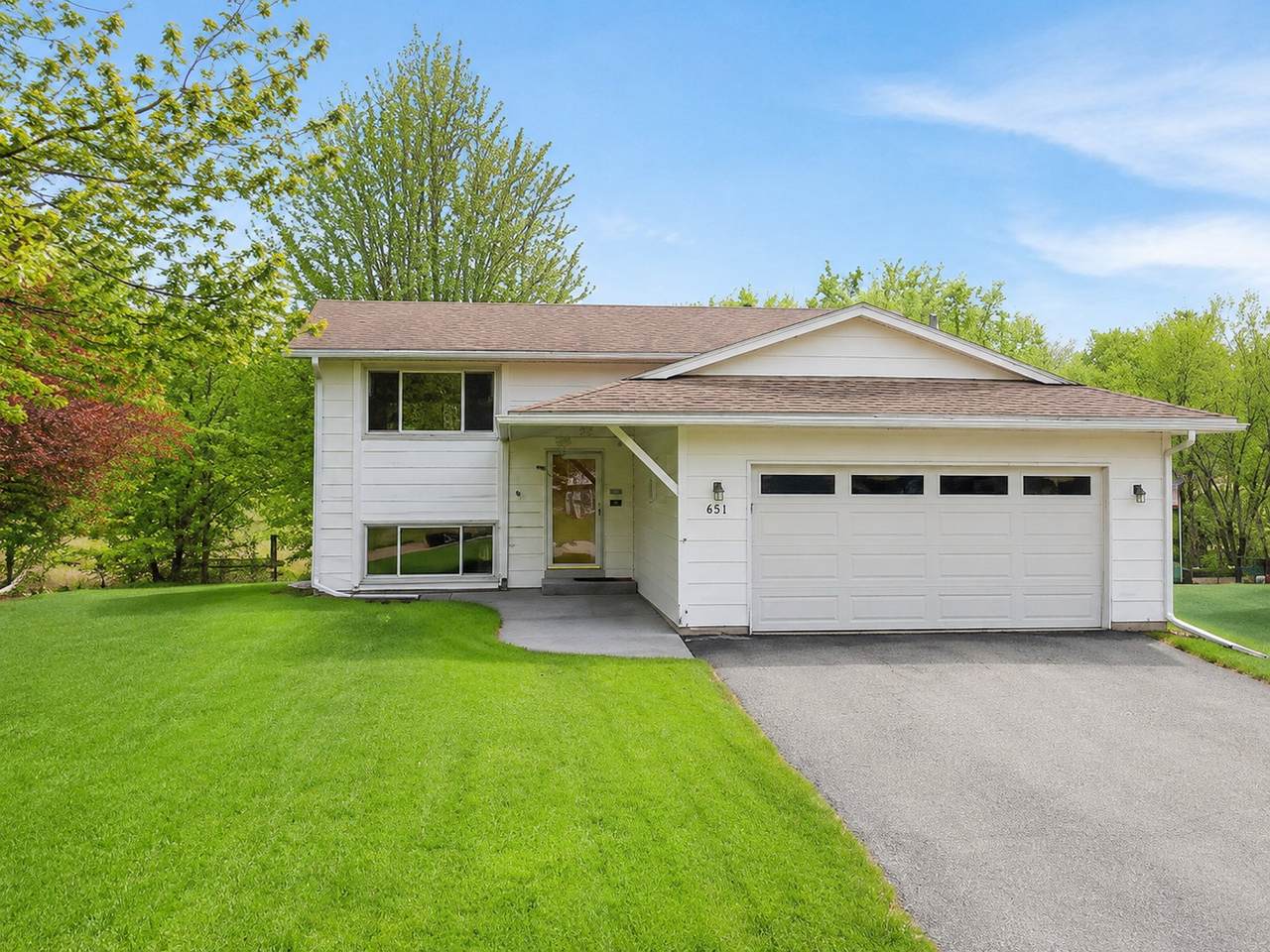 651 Dresden Drive - Photo 1