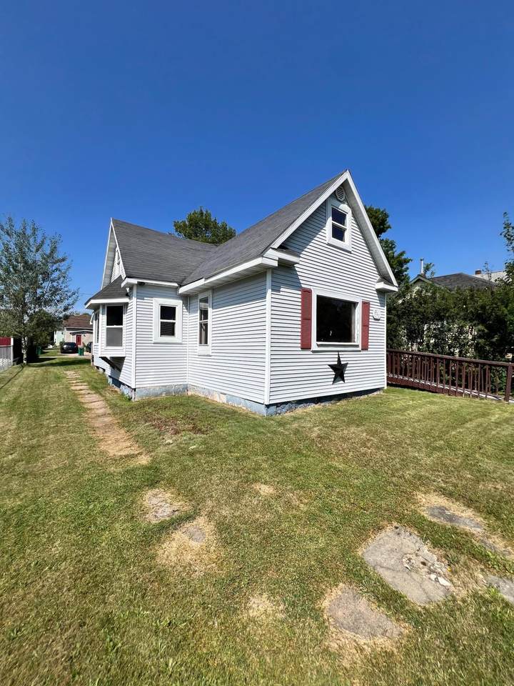 211 Ethel Street - Photo 1