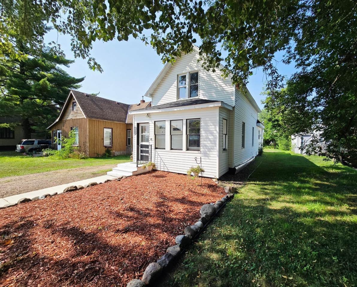 521 4th Avenue - Photo 1