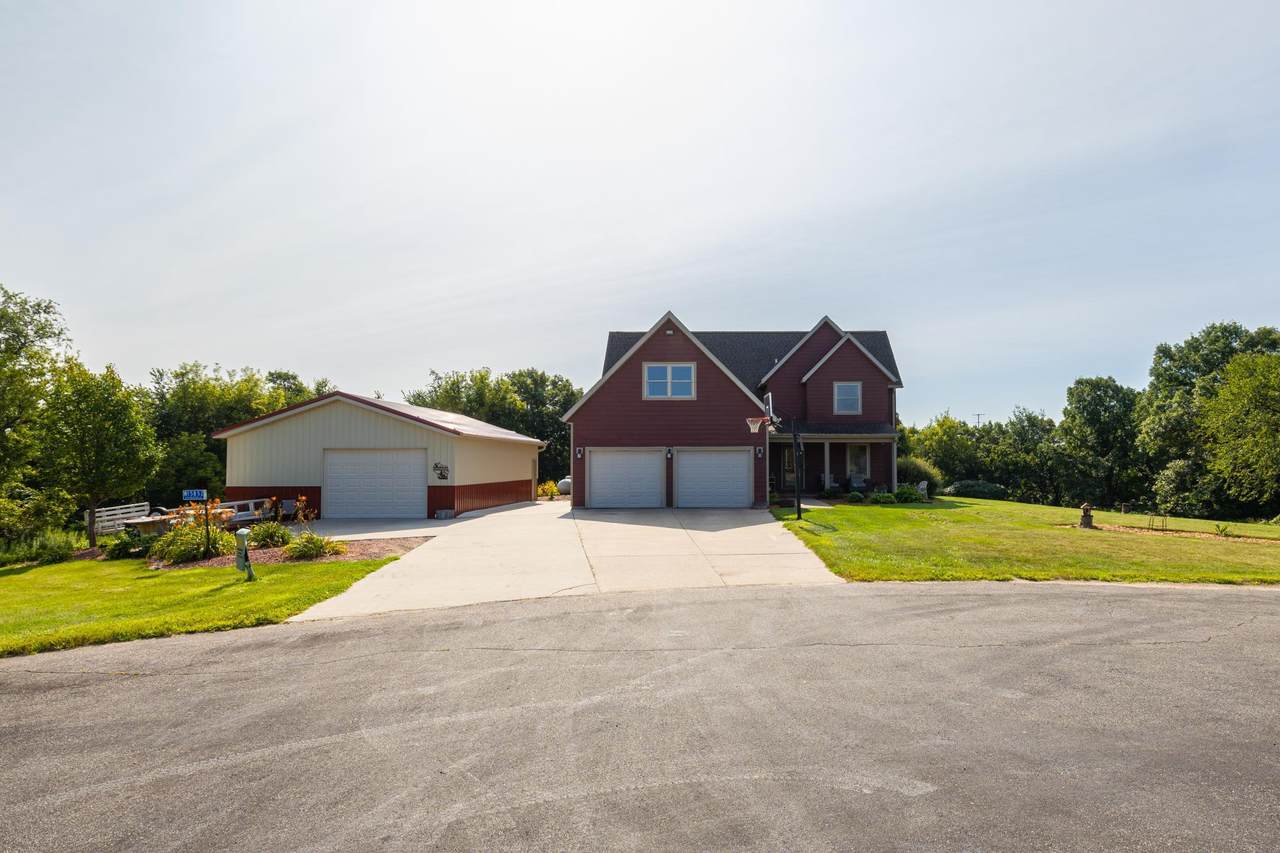 W15852 Sun Meadow Lane - Photo 1
