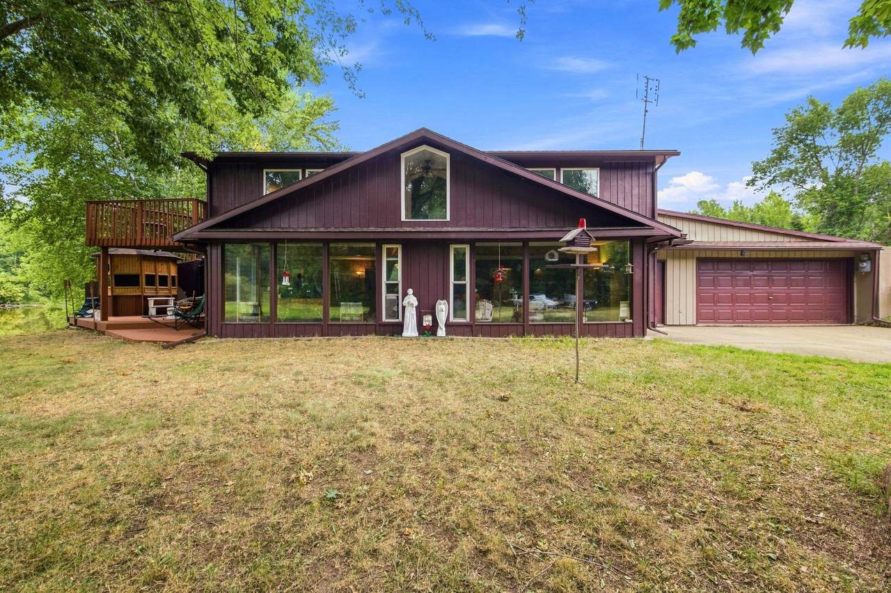15534 Brunswick Road - Photo 1