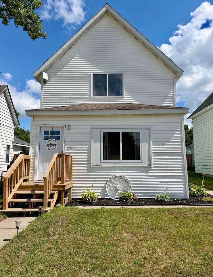 508 4th Street - Photo 1