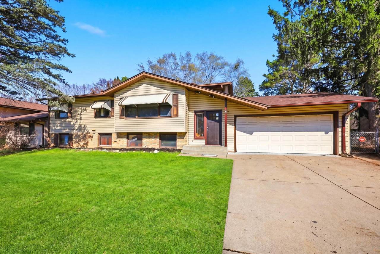 182 Faye Street - Photo 1