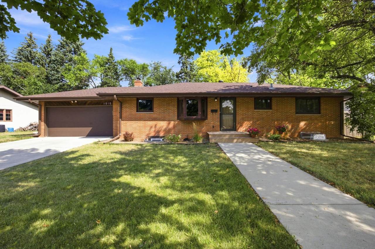1010 22nd Avenue - Photo 1