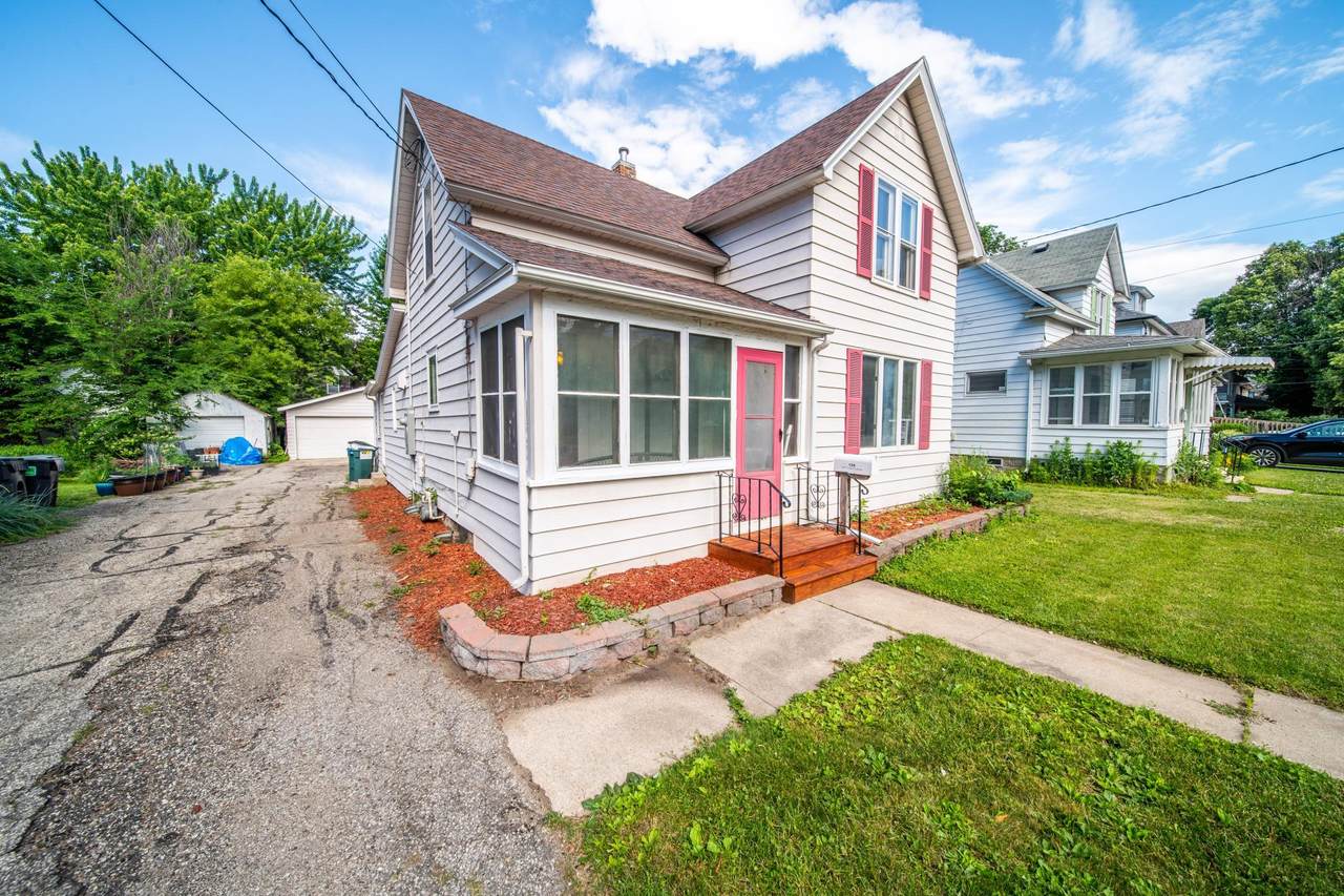 125 8th Avenue - Photo 1