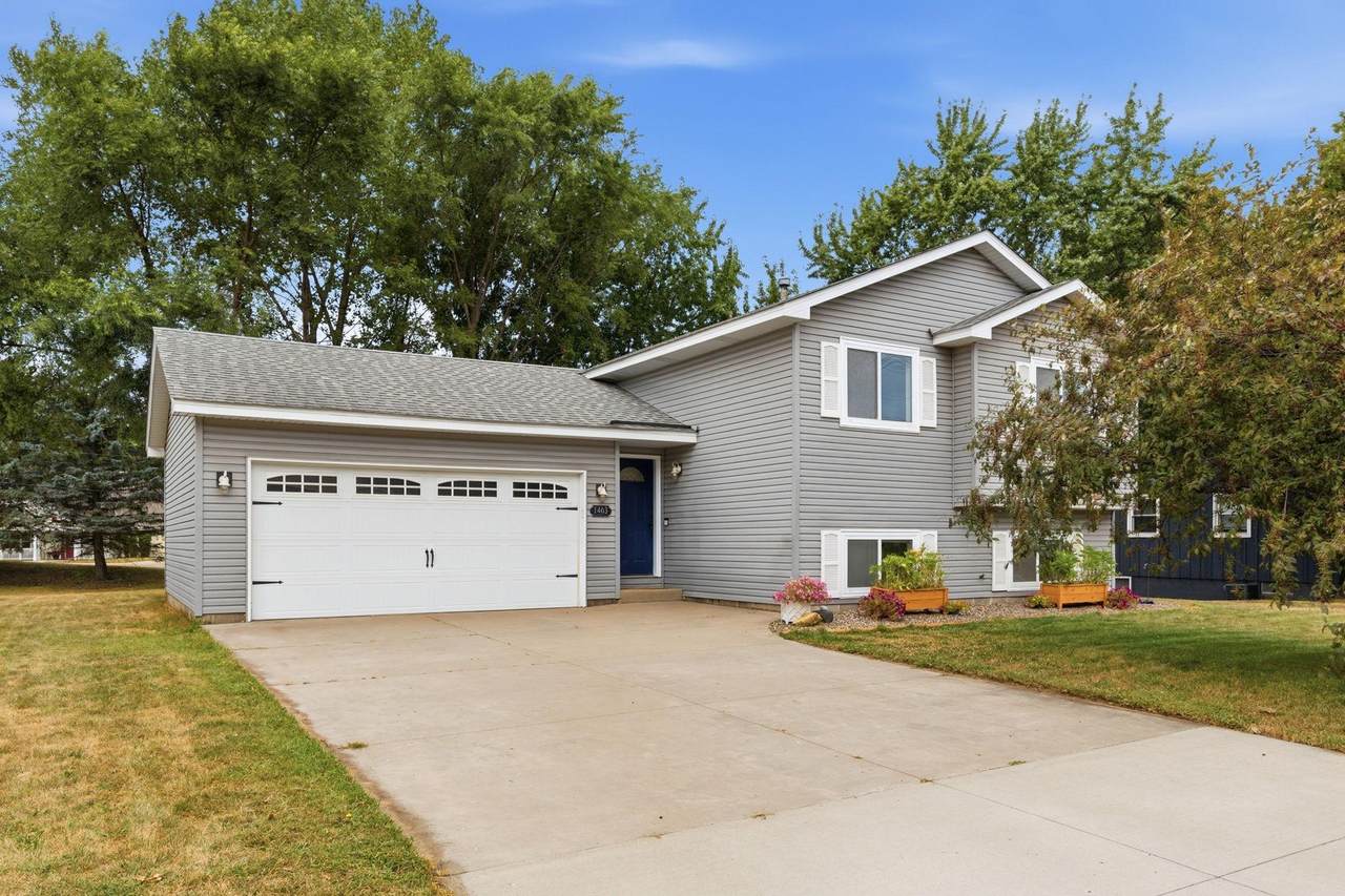 1463 Oakdale Avenue - Photo 1