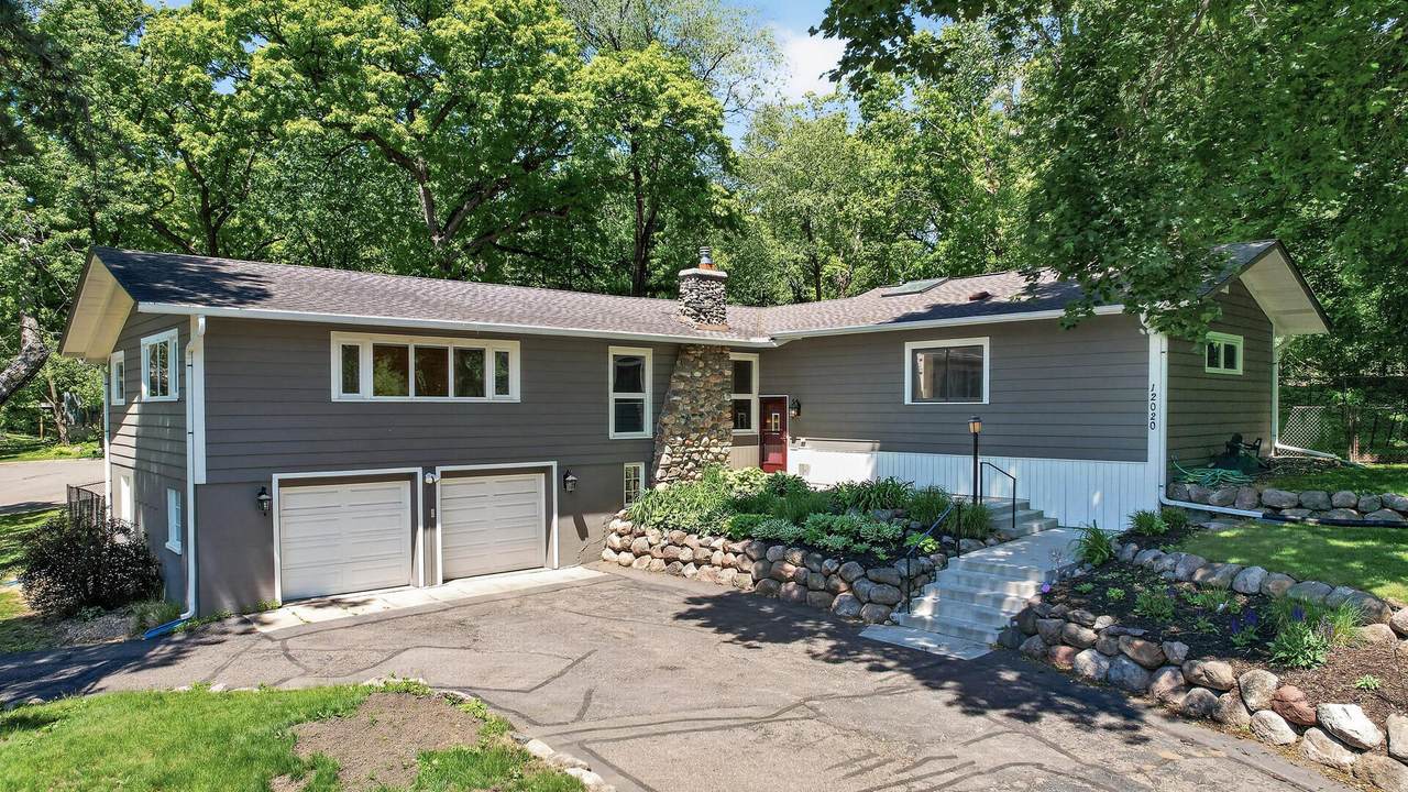12020 Mayflower Circle - Photo 1