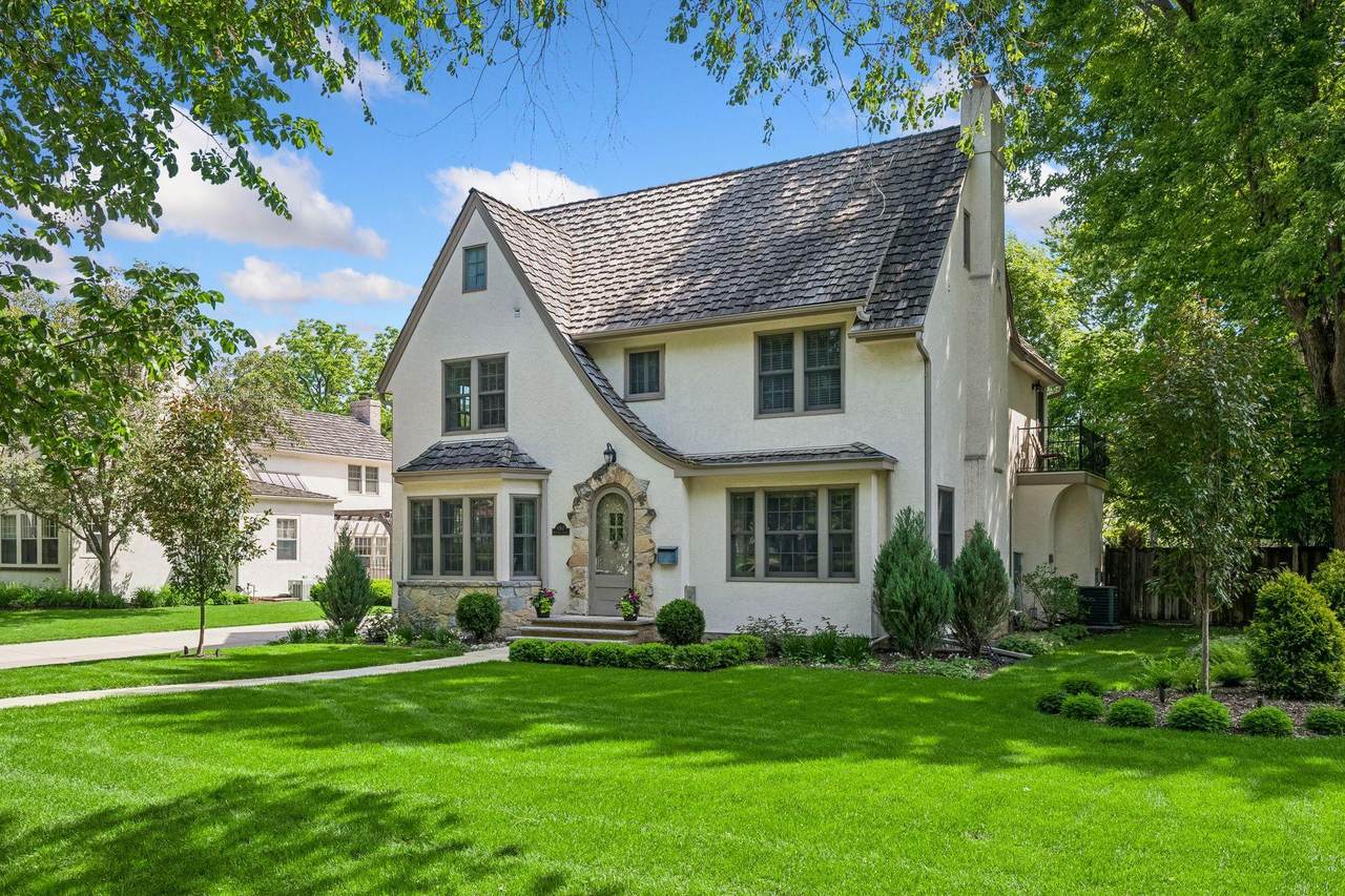 4517 Wooddale Avenue - Photo 1