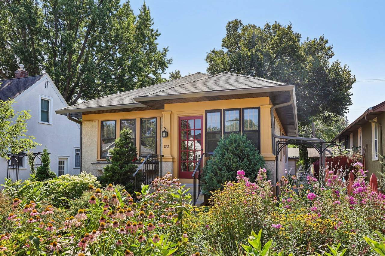 1162 James Avenue - Photo 1