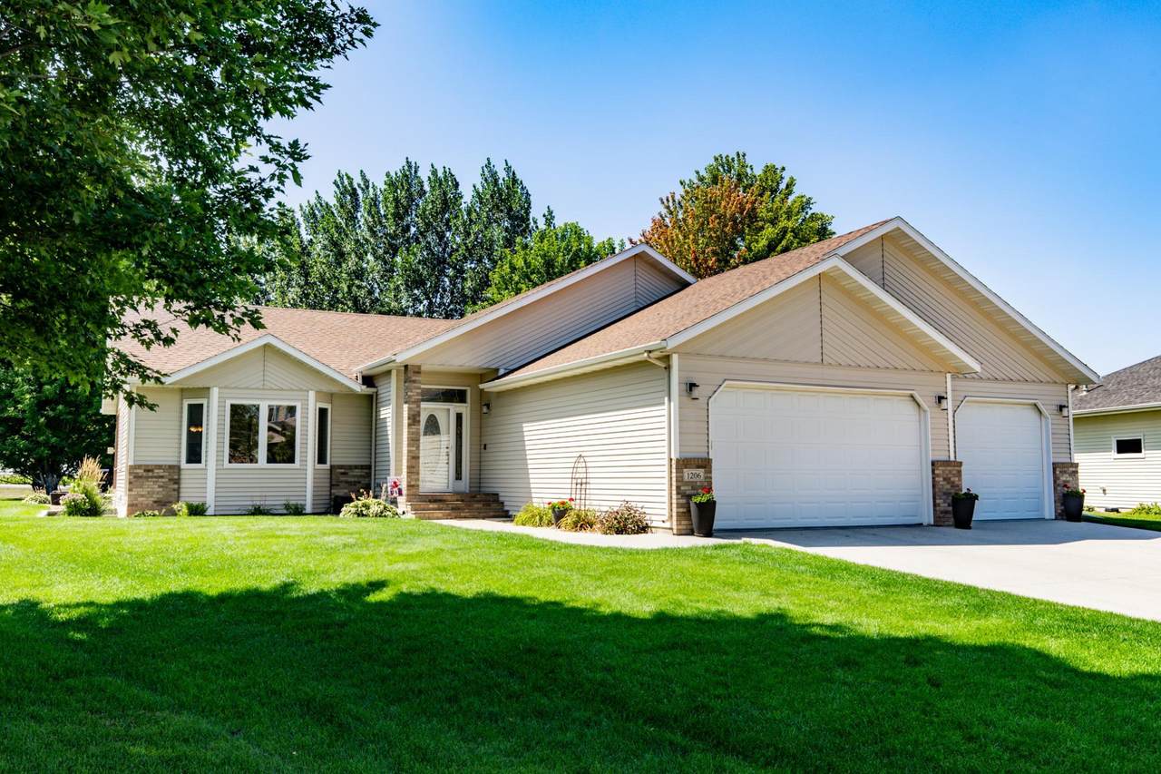 1206 47th Avenue - Photo 1