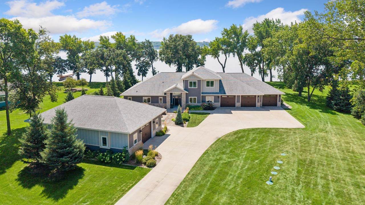 7633 117th Street - Photo 1