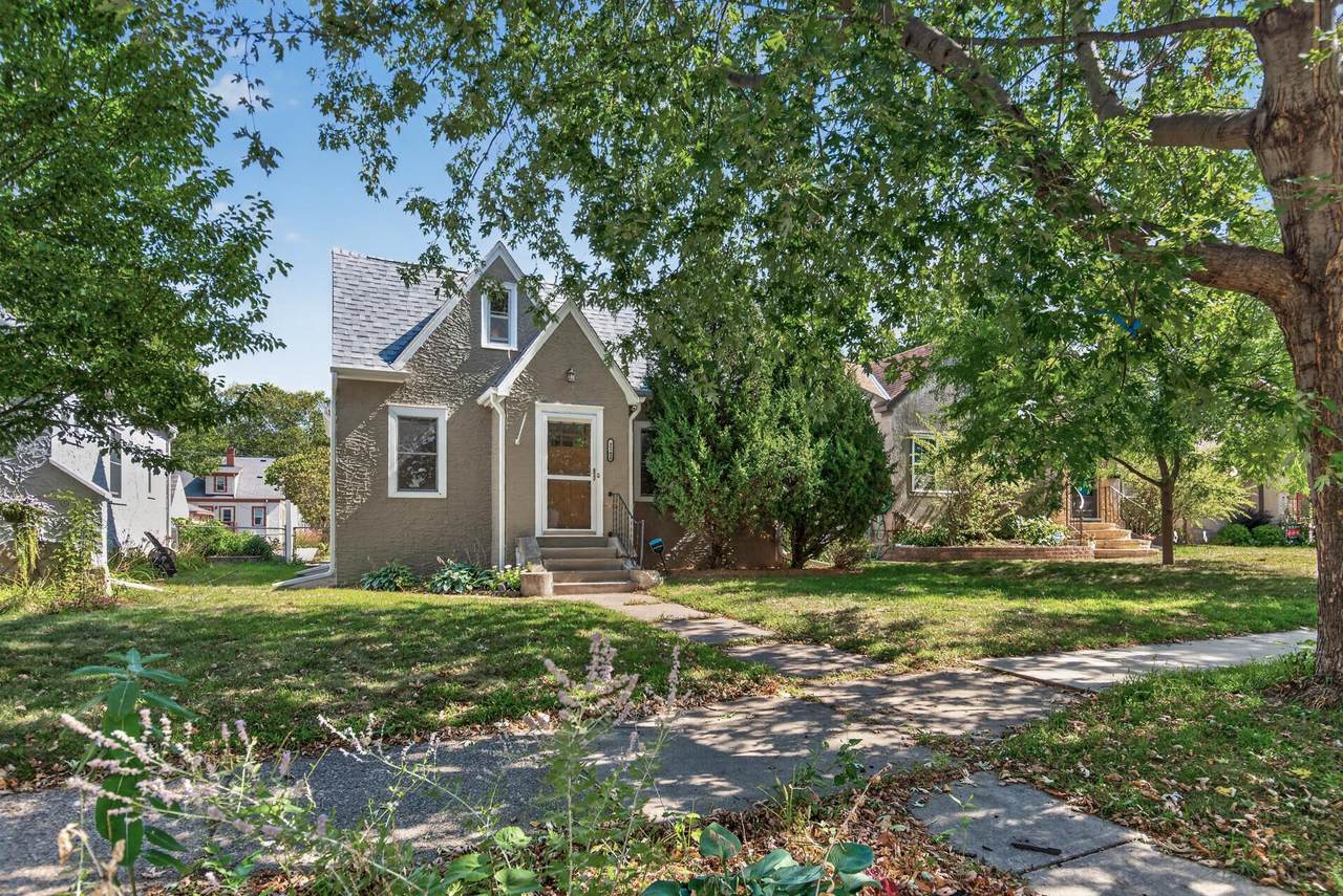 4242 Thomas Avenue - Photo 1
