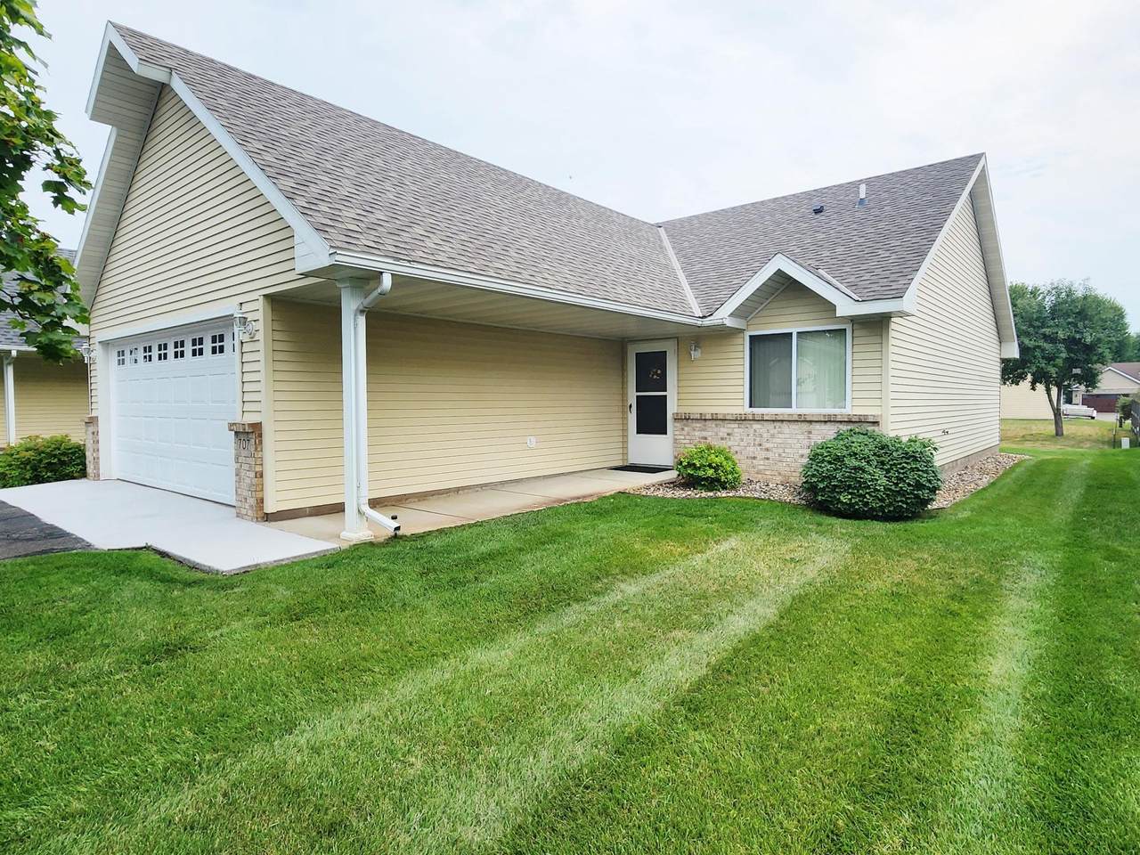 707 Ochotto Lake Drive - Photo 1