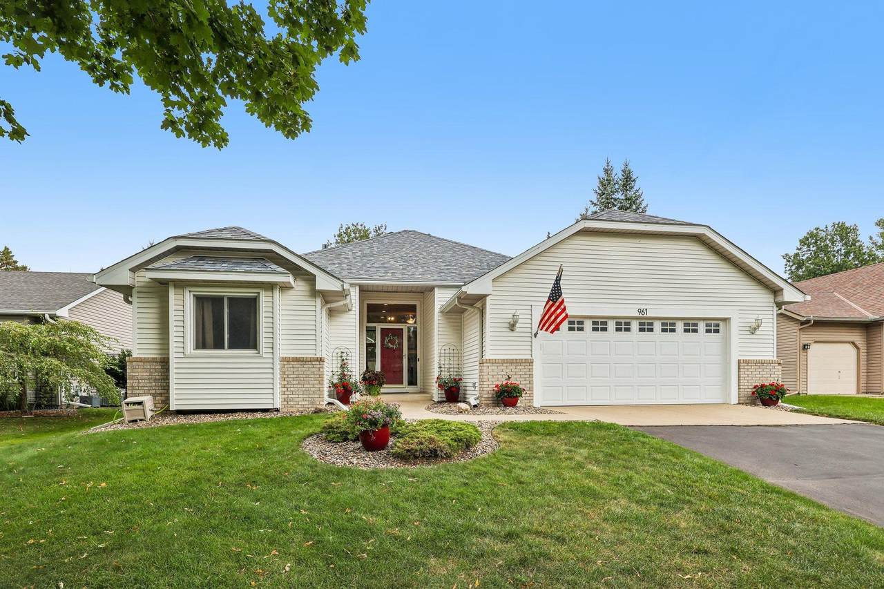 961 Coneflower Court - Photo 1