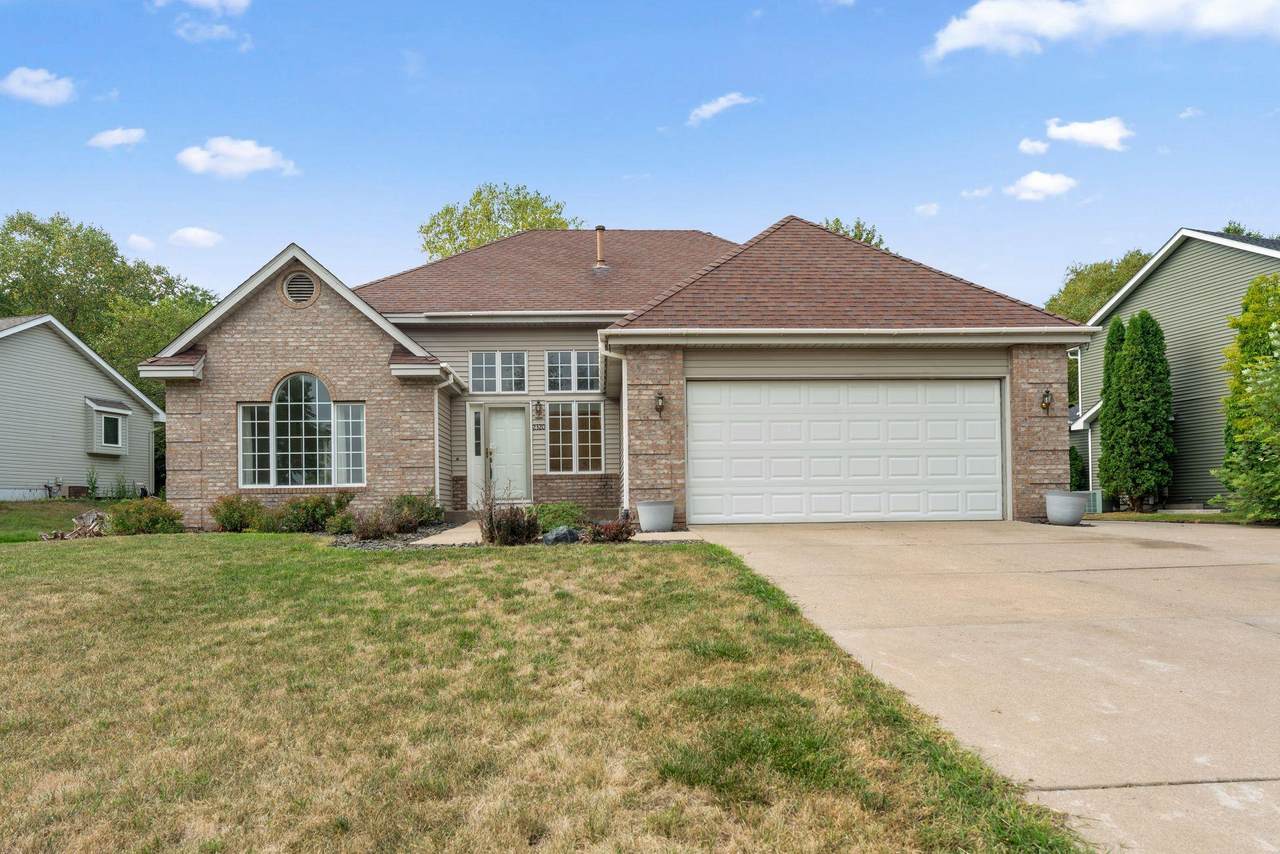 2320 Parkview Lane - Photo 1