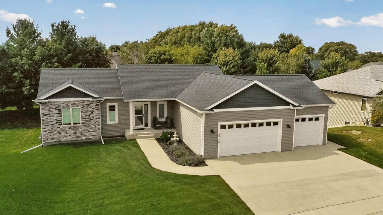 2238 Glady Lane - Photo 1