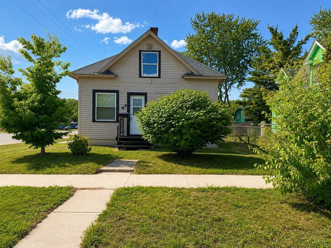 303 20th Avenue - Photo 1
