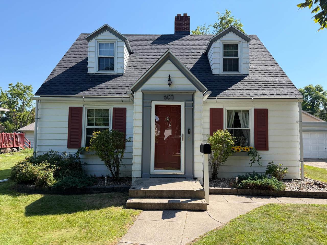603 13th Street - Photo 1