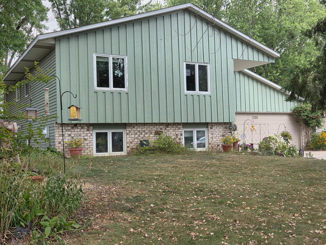 2380 Croixwood Boulevard - Photo 1