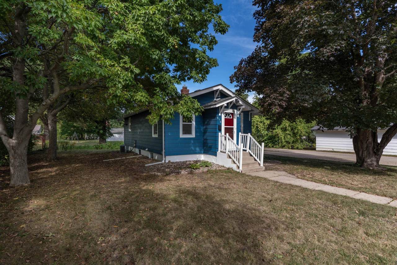 616 Lake Street - Photo 1