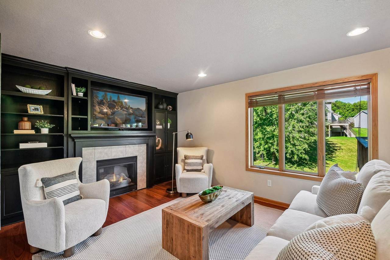 1405 Landsdown Road - Photo 1