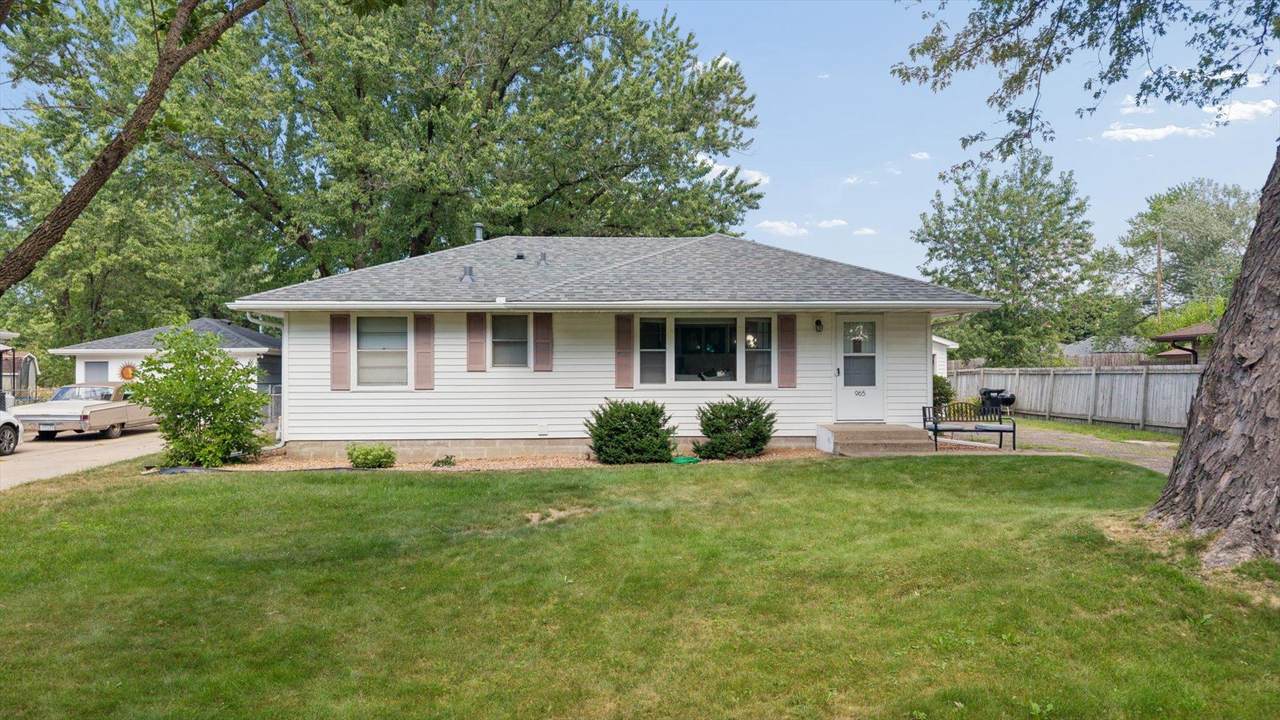 965 109th Avenue - Photo 1