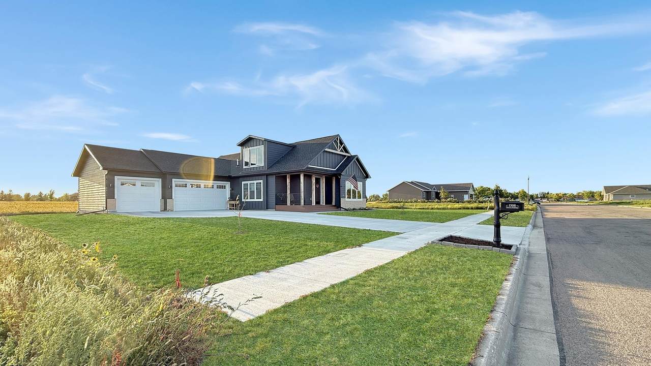 1508 Ellis Avenue - Photo 1