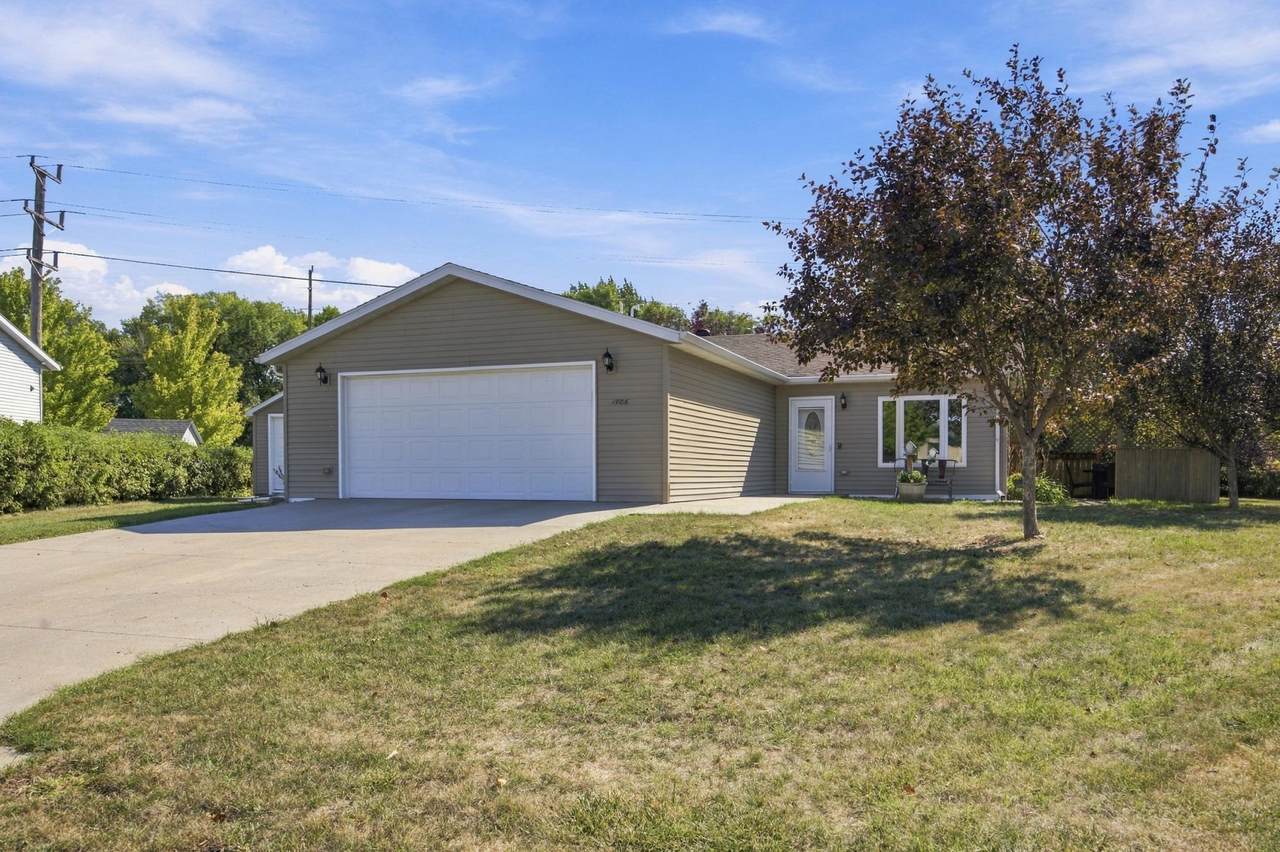 1706 12th Street - Photo 1