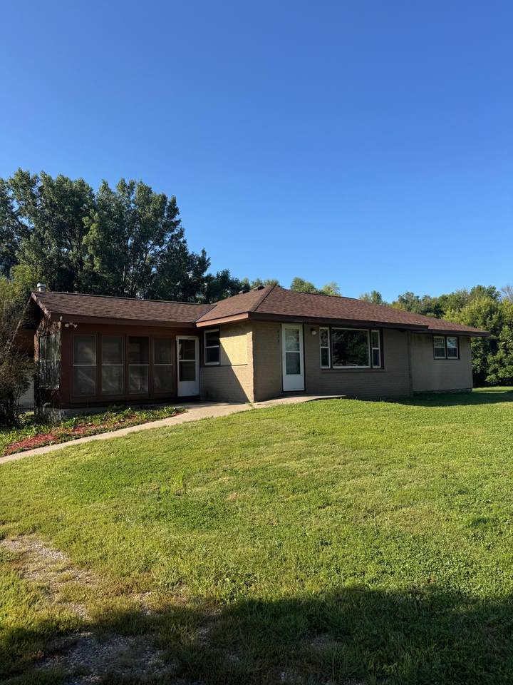 435 Ottawa Street - Photo 1